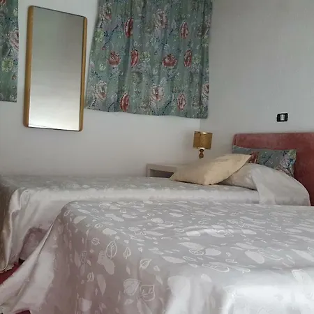 Apartment Mansarda Francavilla di Sicilia